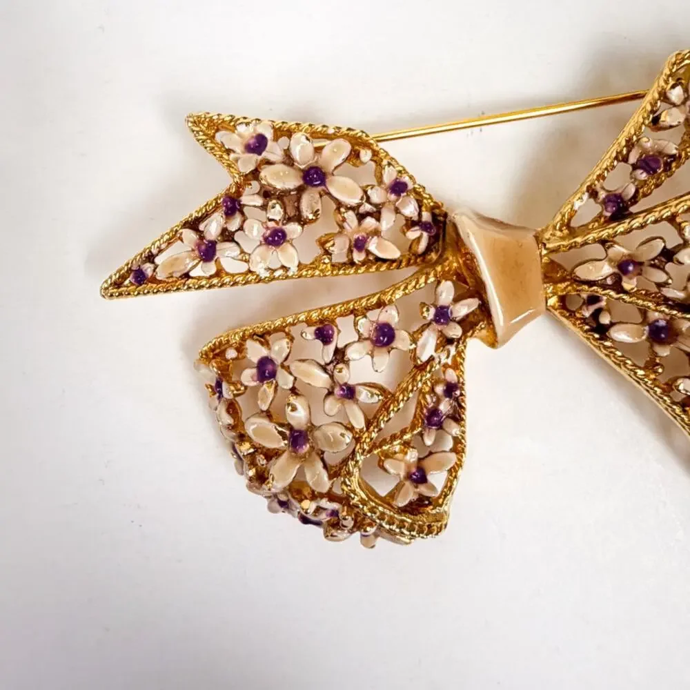 Vintage gold tone